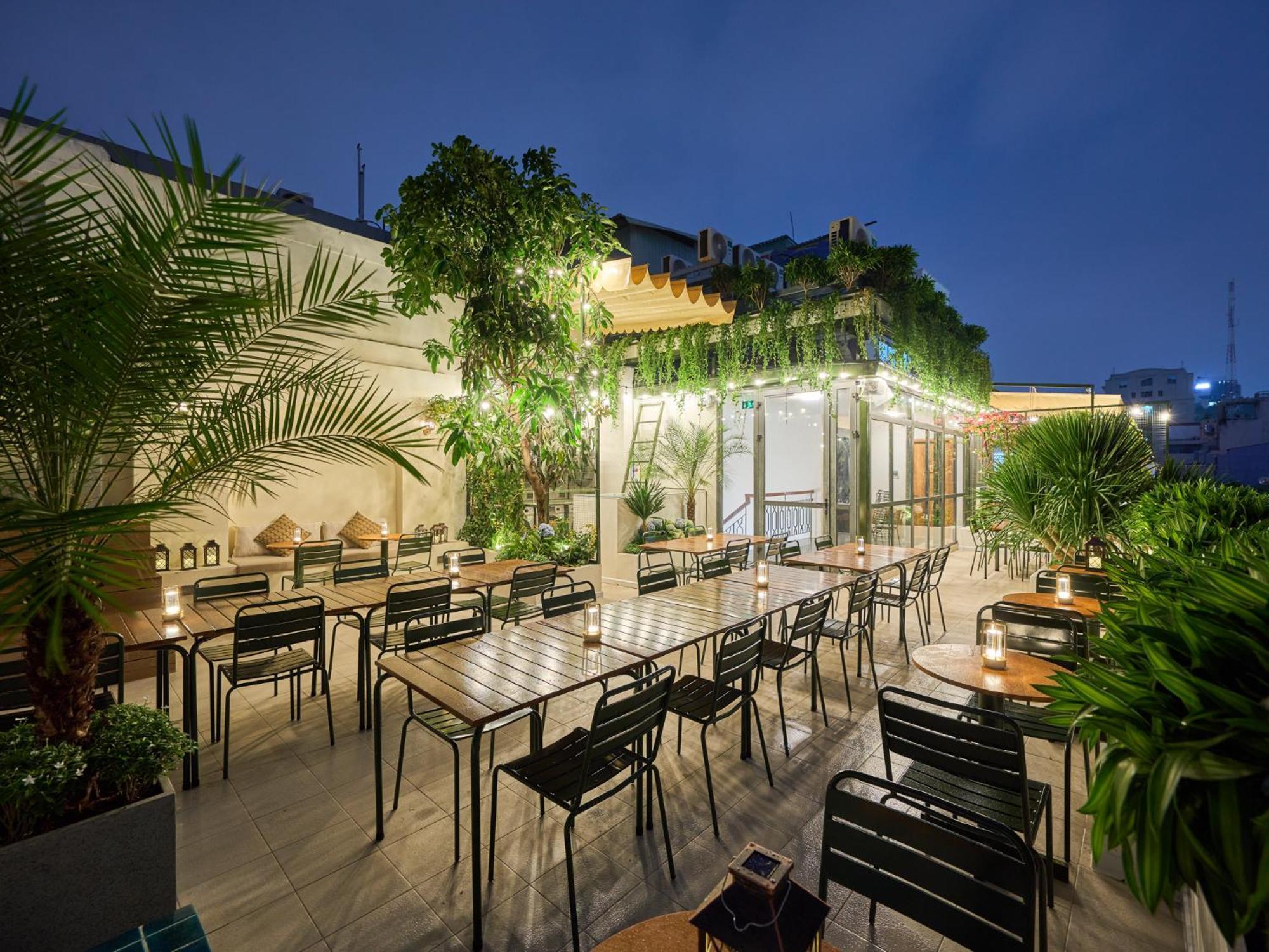 Căn hộ Maison Saigon - French Touch & Rooftop Lounge *