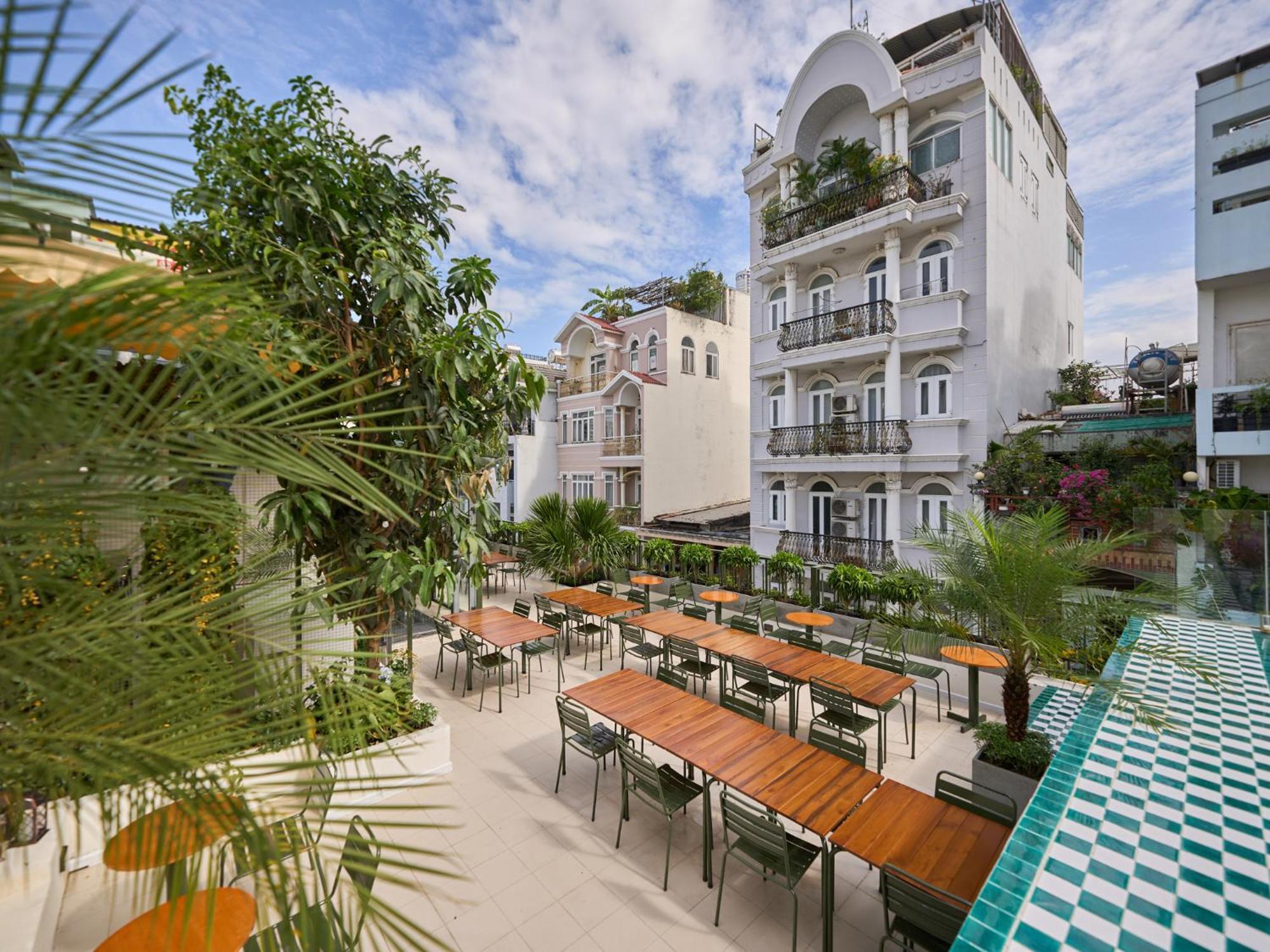 Maison Saigon - French Touch & Rooftop Lounge *