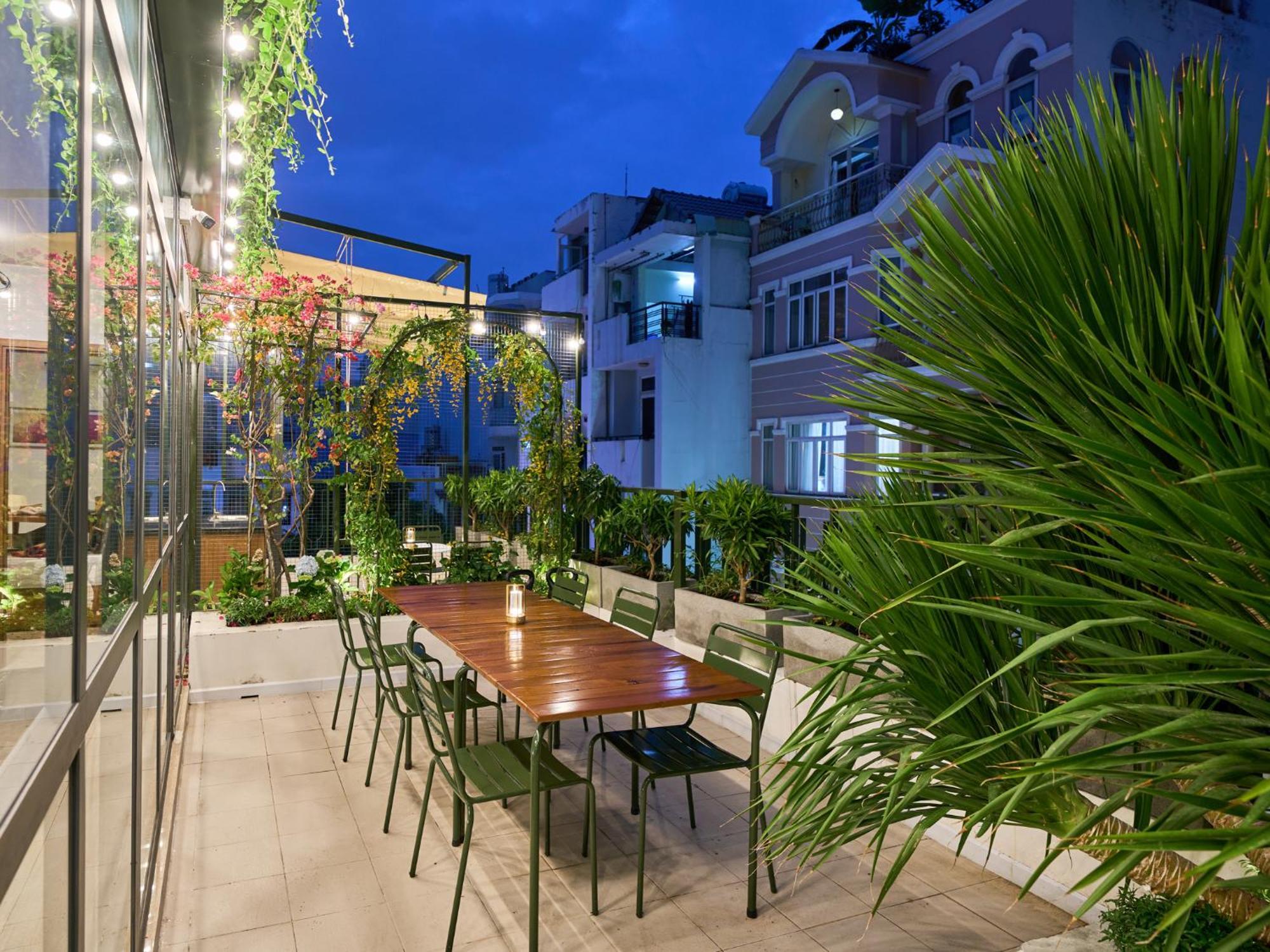 Maison Saigon - French Touch & Rooftop Lounge * TP. Hồ Chí Minh