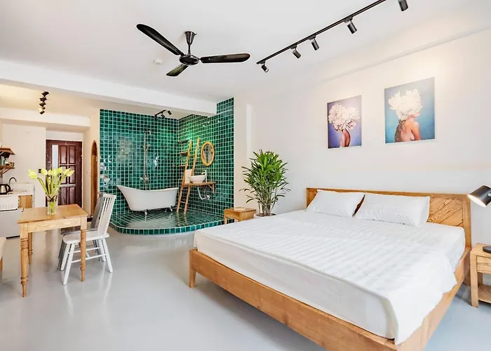 Maison Amour Saigon - French Touch & Rooftop Lounge